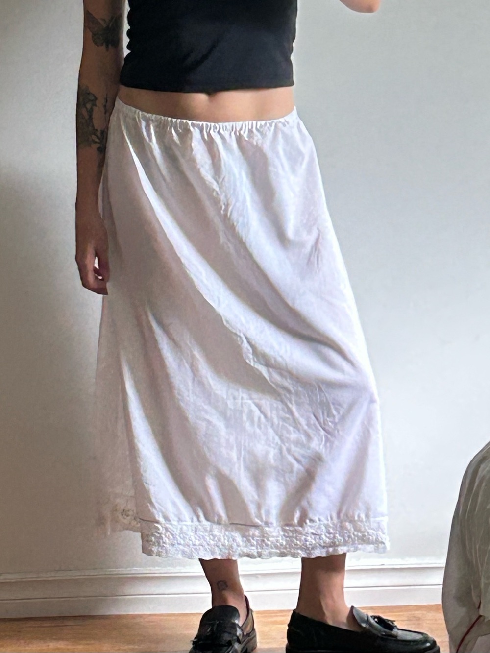 VINTAGE White Cotton Maxi skirt w eyelet lace - Picture 2 of 3